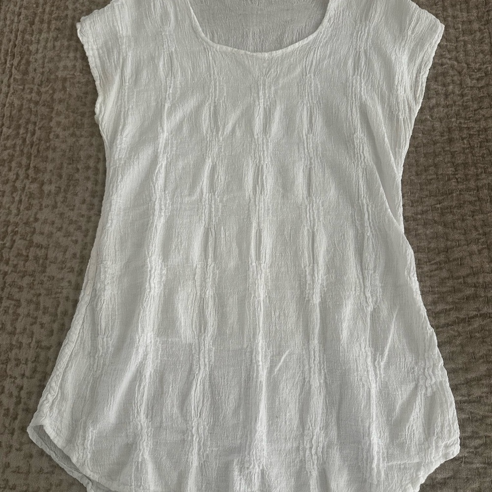 Elegant White Short Sleeve Women's Top